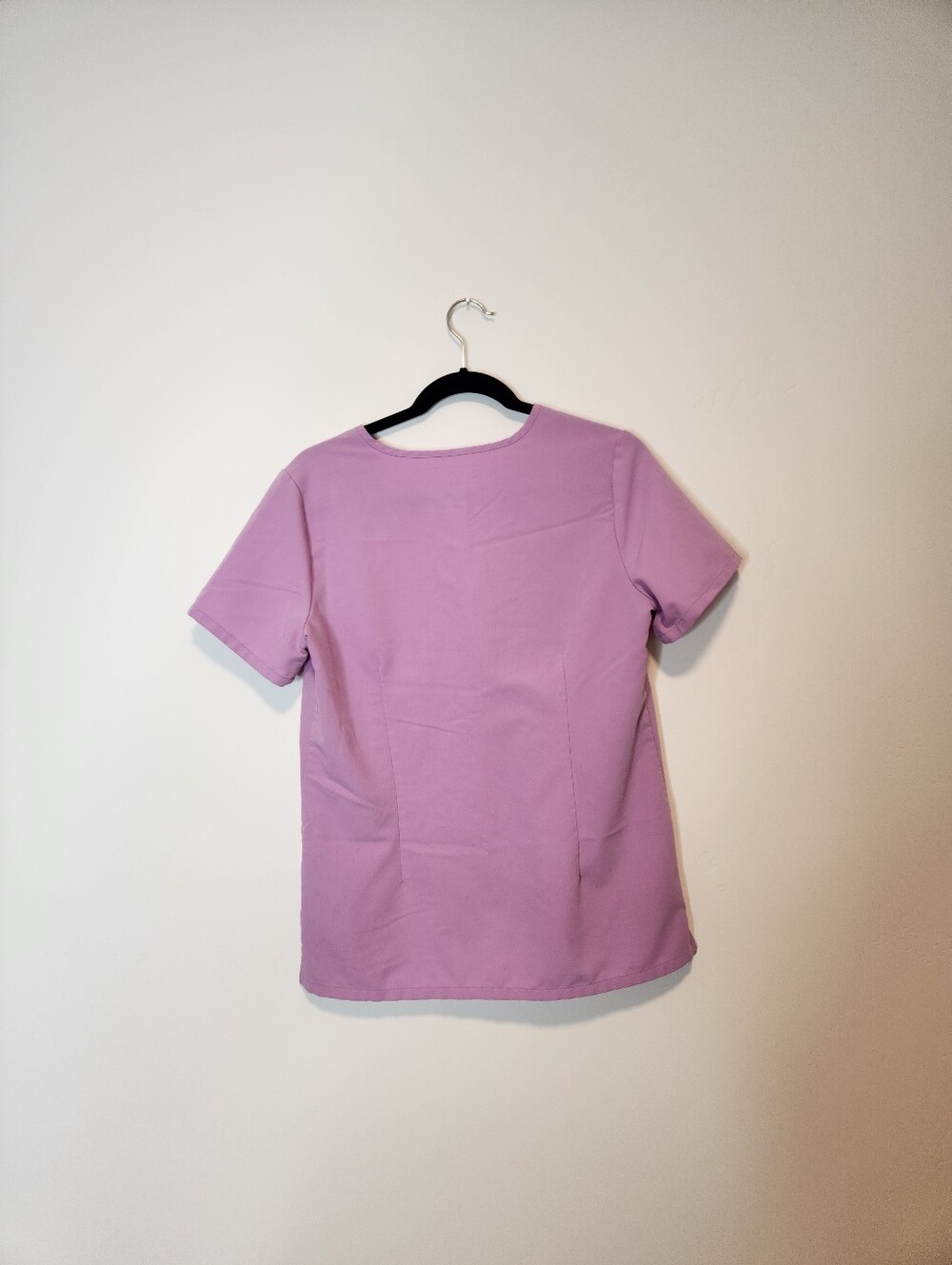FIGS Catarina One-Pocket Scrub Top In Lavender Haze Size Small - Picture 3 of 6